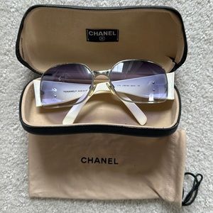 Chanel CC Off-White with Purple Tint Sunglasses 😎